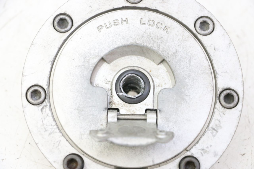 photo de TAPPO SERBATOIO HONDA CBR F SC25 1000 (1989 - 1992) - Vista d'insieme del prodotto