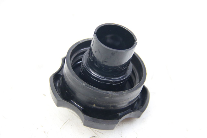 photo de TAPPO SERBATOIO CARBURANTE HONDA CRF CR-F RX 450 (2017 - 2021) - Dettaglio del componente