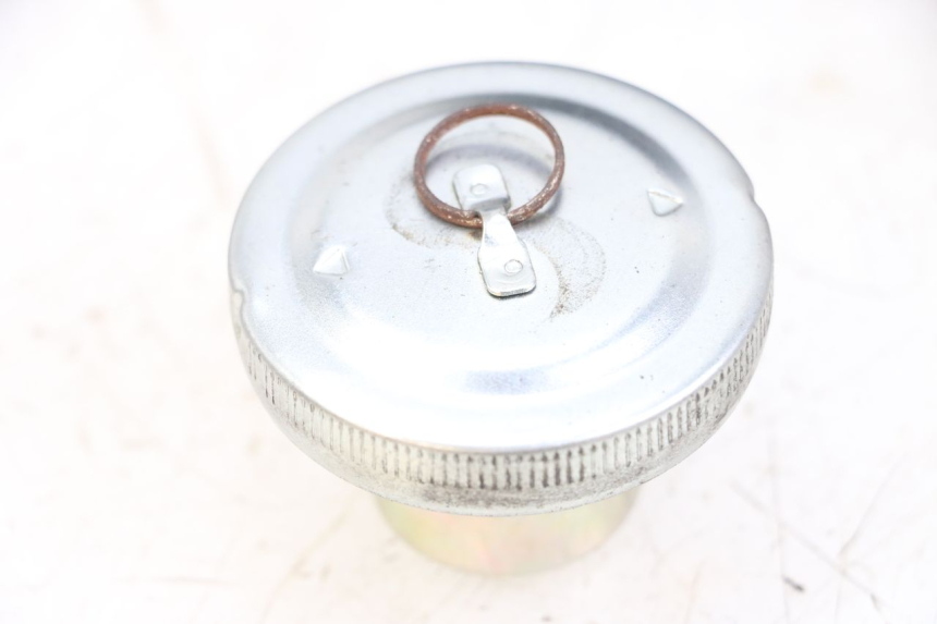 photo de TAPPO SERBATOIO CARBURANTE SYM CROX 4T 50 (2016 - 2023) - Vista principale