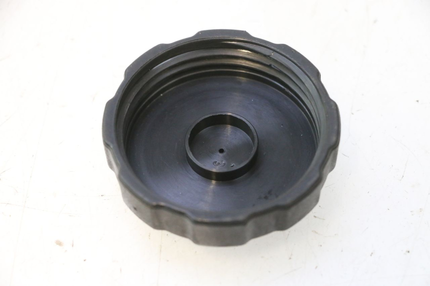 photo de TAPPO SERBATOIO CARBURANTE PEUGEOT ELYSTAR 50 (2002 - 2014) - Dettaglio del componente