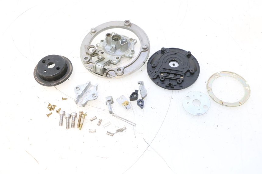 photo de TAPPO SERBATOIO KAWASAKI ER-6 ER6 N 650 (2005 - 2009) - Stato della superficie e materiale