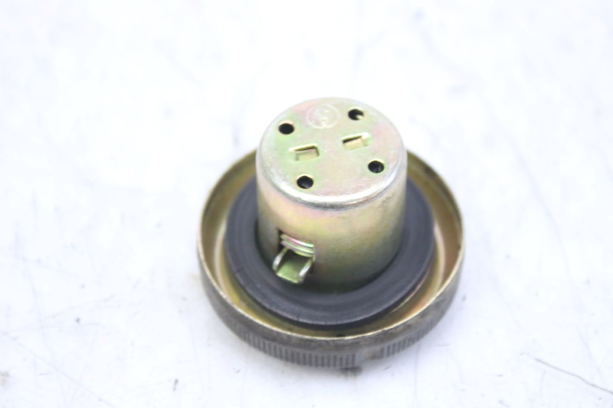 photo de TAPPO SERBATOIO CARBURANTE SYM FIDDLE 2 50 (2008 - 2013) - Dettaglio del componente