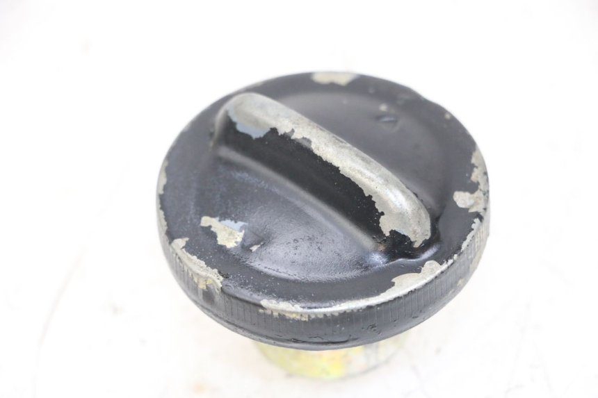 photo de TAPPO SERBATOIO CARBURANTE SYM FIDDLE 2 50 (2008 - 2013) - Dettaglio del componente