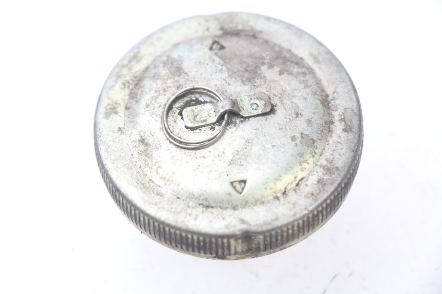 photo de TAPPO SERBATOIO CARBURANTE SYM FIDDLE 3 III 50 (2014 - 2020) - Zoom sullo stato d'uso