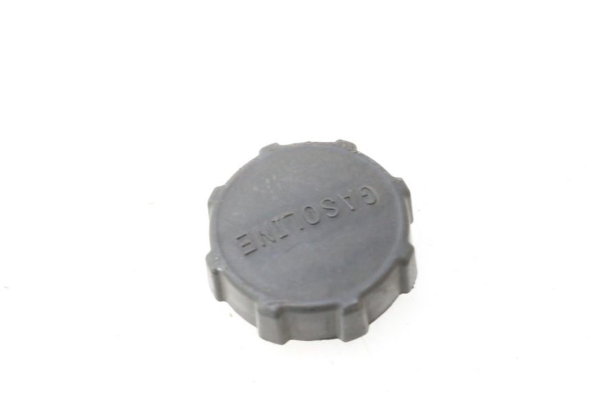 photo de TAPPO SERBATOIO CARBURANTE PIAGGIO FLY 2T 50 (2004 - 2017) - Dettaglio del componente