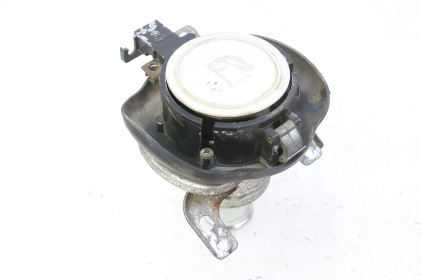 photo de TAPPO SERBATOIO KYMCO GRAND DINK 125 (2002 - 2007) - Vista principale