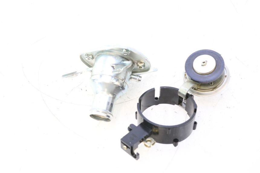 photo de TAPPO SERBATOIO CARBURANTE KYMCO GRAND DINK 125 (2008 - 2014) - Dettaglio del componente