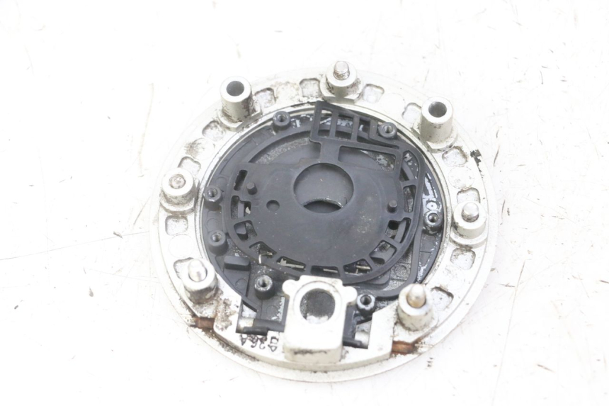 photo de TAPPO SERBATOIO BENZINA SUZUKI GS GSE 500 (2001 - 2003) - Altra angolazione