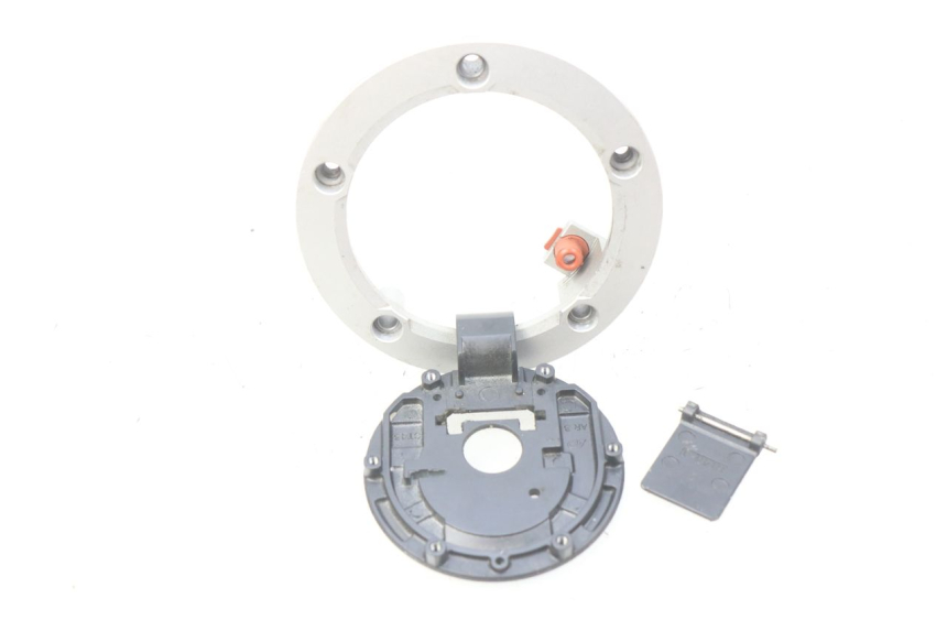 photo de TAPPO SERBATOIO CARBURANTE SUZUKI GSX-R GSXR 750 (2011 - 2016) - Dettaglio del componente