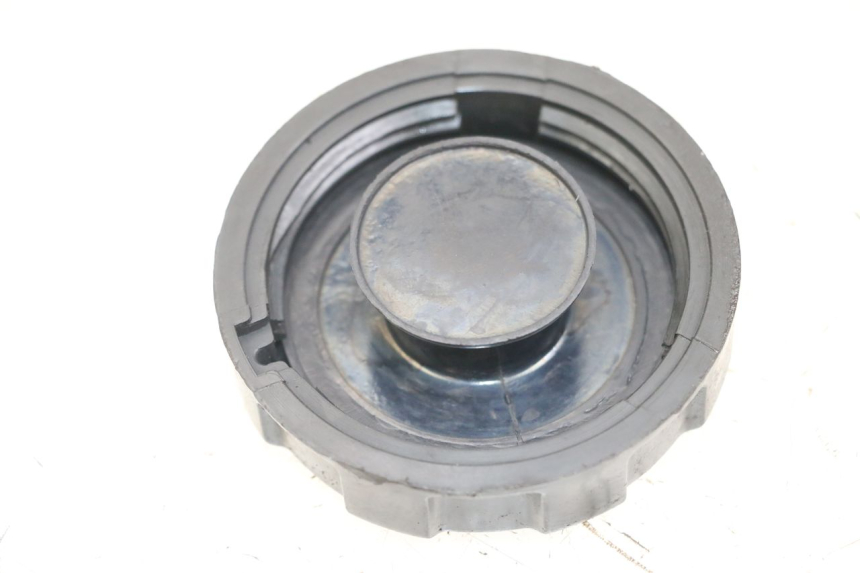 photo de TAPPO SERBATOIO CARBURANTE PEUGEOT KISBEE 2T 50 (2018 - 2022) - Dettaglio del componente