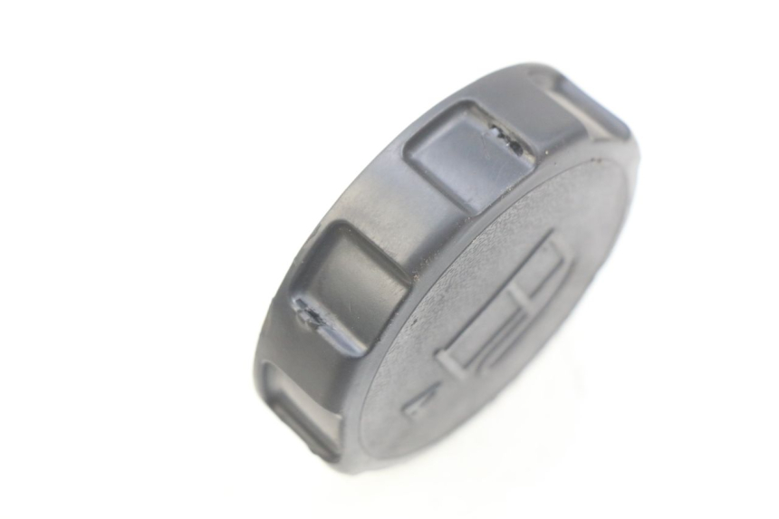 photo de TAPPO SERBATOIO CARBURANTE PEUGEOT KISBEE 4T 50 (2010 - 2017) - Dettaglio del componente