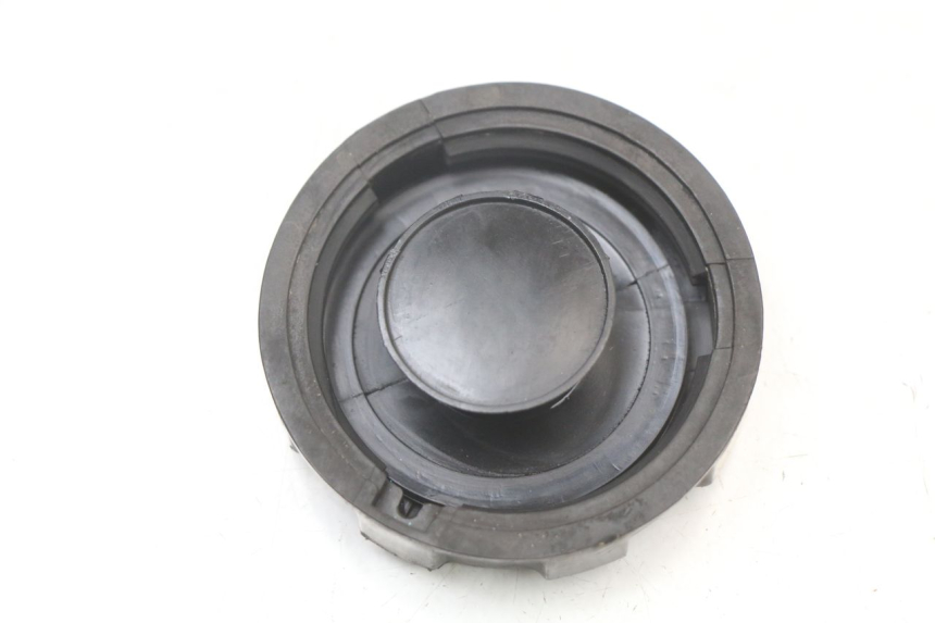 photo de TAPPO SERBATOIO CARBURANTE PEUGEOT KISBEE 4T 50 (2010 - 2017) - Dettaglio del componente