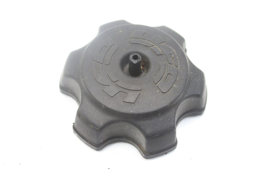 photo de TAPPO SERBATOIO CARBURANTE KAWASAKI KX 250 (1994 - 1998) - Primo piano tecnico