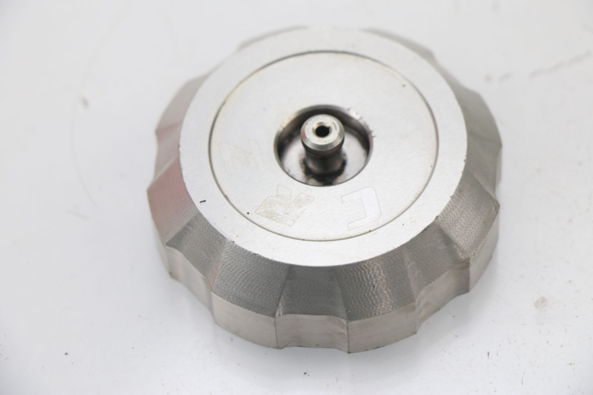 photo de Tappo serbatoio carburante KAWASAKI KX 65 (2000 - 2019) - Dettaglio del componente