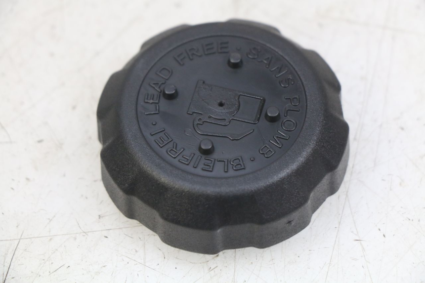 photo de TAPPO SERBATOIO CARBURANTE PEUGEOT LUDIX 50 (2005 - 2007) - Vista principale