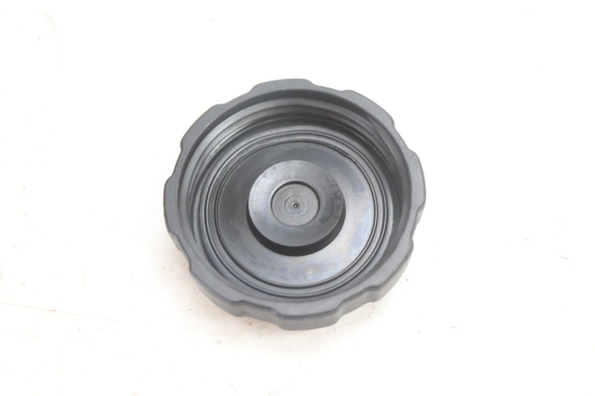 photo de TAPPO SERBATOIO PEUGEOT LUDIX ONE 50 (2004 - 2006) - Zoom sullo stato d'uso