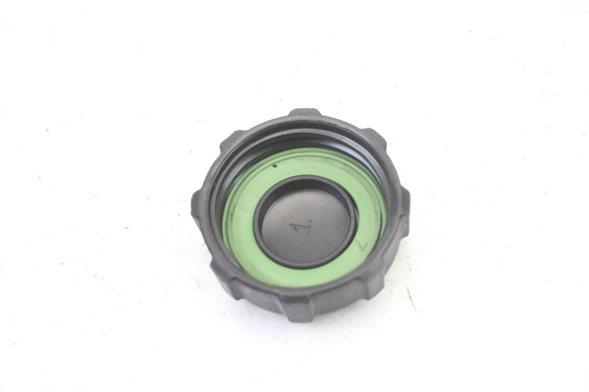 photo de TAPPO SERBATOIO CARBURANTE PIAGGIO NEW TYPHOON 50 (2018 - 2021) - Zoom sullo stato d'uso