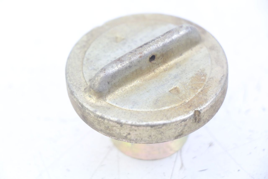 photo de TAPPO SERBATOIO CARBURANTE SELECT UP OCTALIS 125 (2007 - 2012) - Zoom sullo stato d'uso