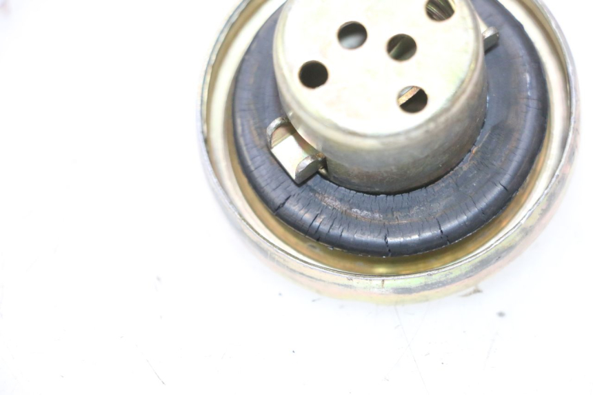 photo de TAPPO SERBATOIO CARBURANTE JM MOTORS OLDIES 4T 50 (2010 - 2020) - Altra angolazione