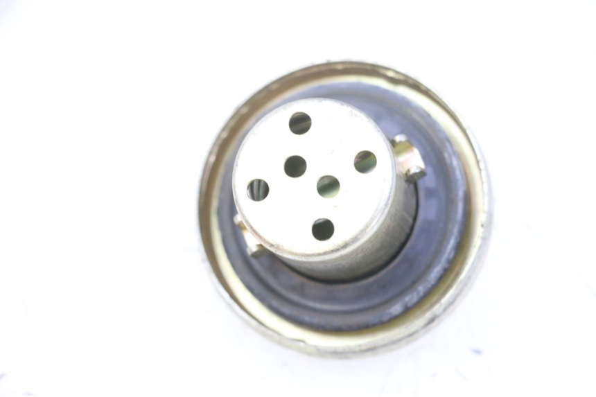 photo de TAPPO SERBATOIO BENZINA JM MOTORS OLDIES GT 4T 50 (2018 - 2025) - Zoom sullo stato d'uso