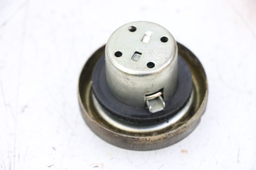 photo de TAPPO SERBATOIO CARBURANTE SYM ORBIT 2 4T 50 (2008 - 2017) - Dettaglio del componente