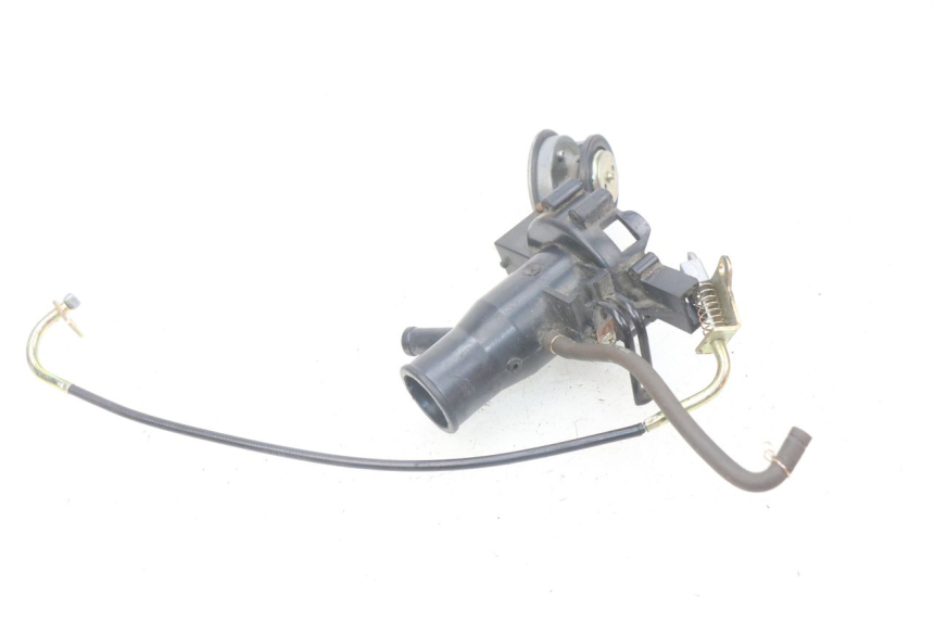 photo de TAPPO SERBATOIO CARBURANTE SYM ORBIT III 3 4T 50 (2018 - 2021) - Primo piano tecnico