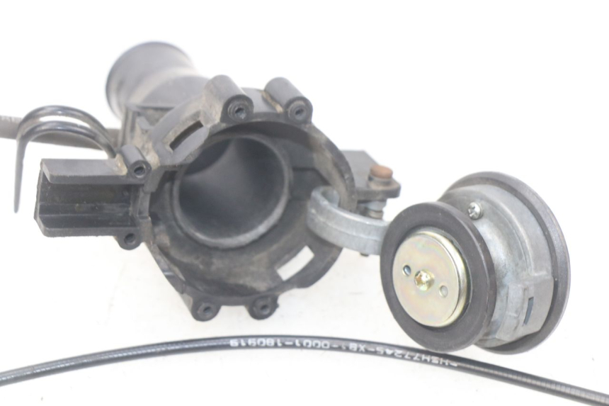 photo de TAPPO SERBATOIO CARBURANTE SYM ORBIT III 3 4T 50 (2018 - 2021) - Marcature e riferimenti originali