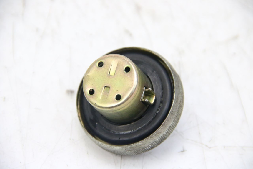photo de TAPPO SERBATOIO CARBURANTE HONDA PES PS I 125 (2006 - 2012) - Dettaglio del componente