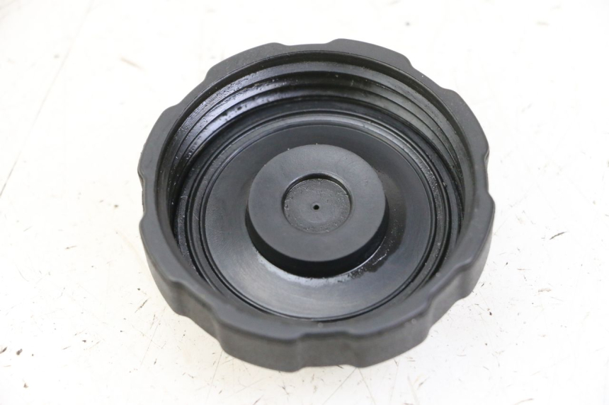 photo de TAPPO SERBATOIO PEUGEOT CITYSTAR 125 (2011 - 2017) - Dettaglio del componente