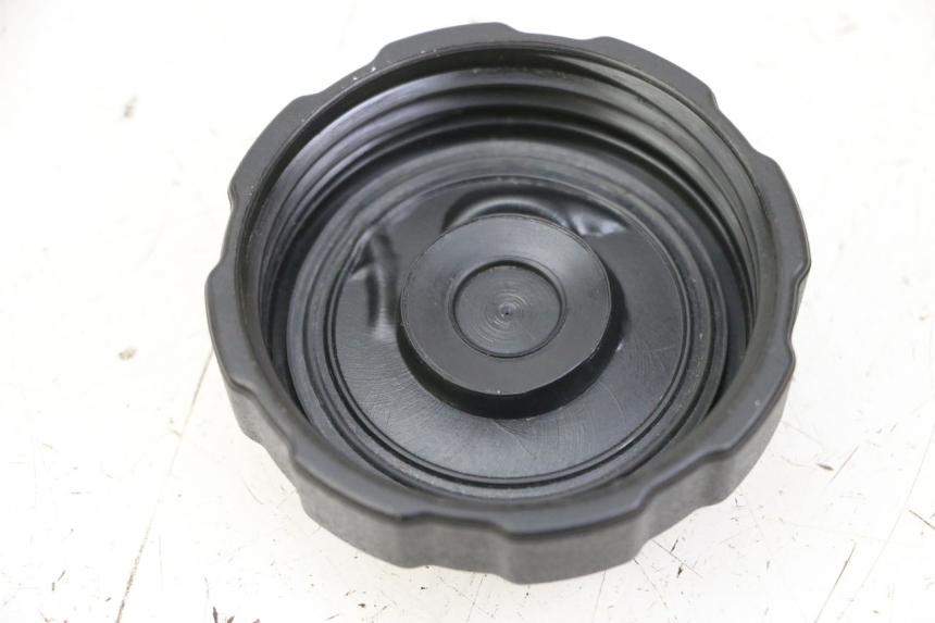 photo de Tappo serbatoio carburante PEUGEOT TREKKER TKR 50 (2005 - 2014) - Zoom sullo stato d'uso