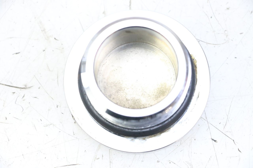 photo de TAPPO SERBATOIO REGAL RAPTOR SPYDER 125 (2010 - 2018) - Zoom sullo stato d'uso