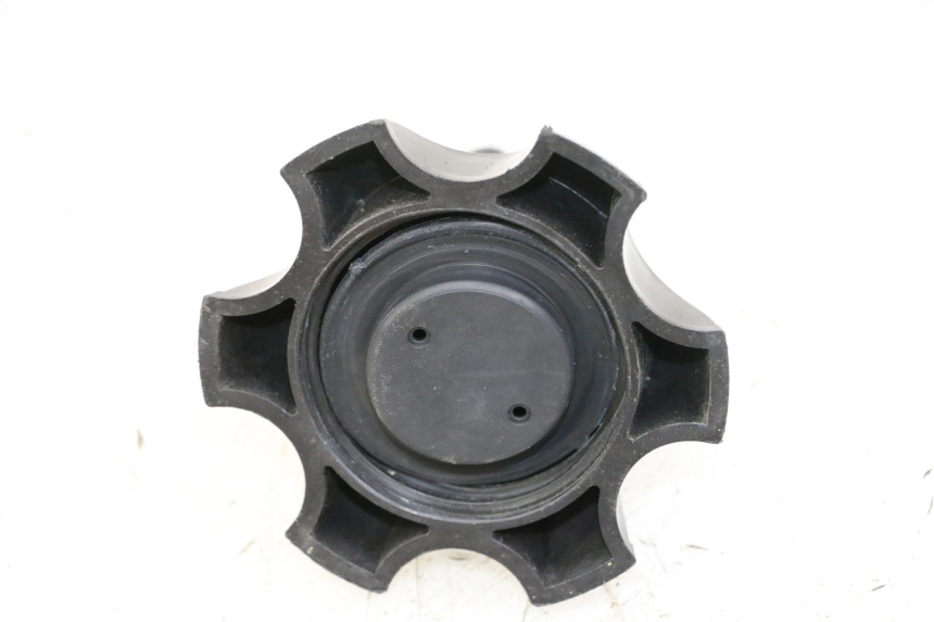 photo de TAPPO SERBATOIO CARBURANTE APOLLO RFZ 125 - Zoom sullo stato d'uso