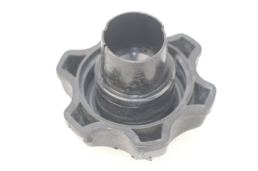 photo de TAPPO SERBATOIO CARBURANTE SUZUKI RM-Z RMZ 250 (2010 - 2016) - Zoom sullo stato d'uso