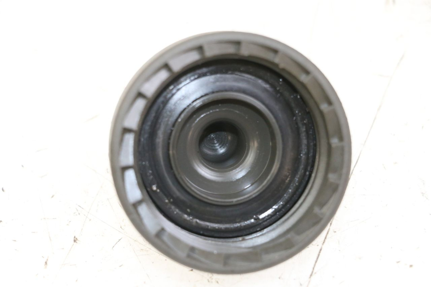 photo de TAPPO SERBATOIO GILERA RUNNER LC 50 (1997 - 1998) - Zoom sullo stato d'uso