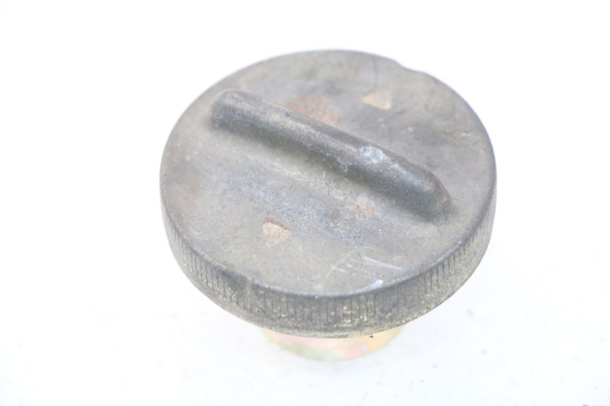 photo de TAPPO SERBATOIO CARBURANTE HONDA SCV LEAD 100 (2003 - 2007) - Dettaglio del componente