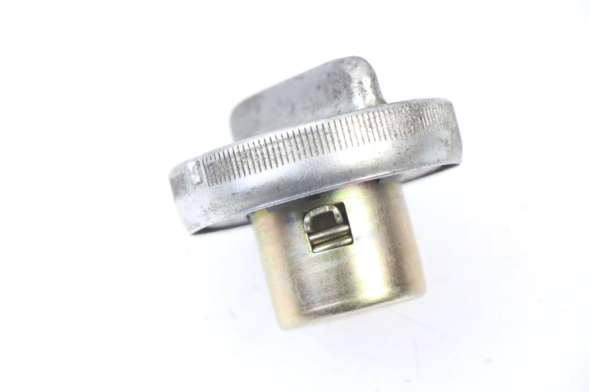 photo de TAPPO SERBATOIO CARBURANTE HONDA SFX 50 (1996 - 1997) - Zoom sullo stato d'uso