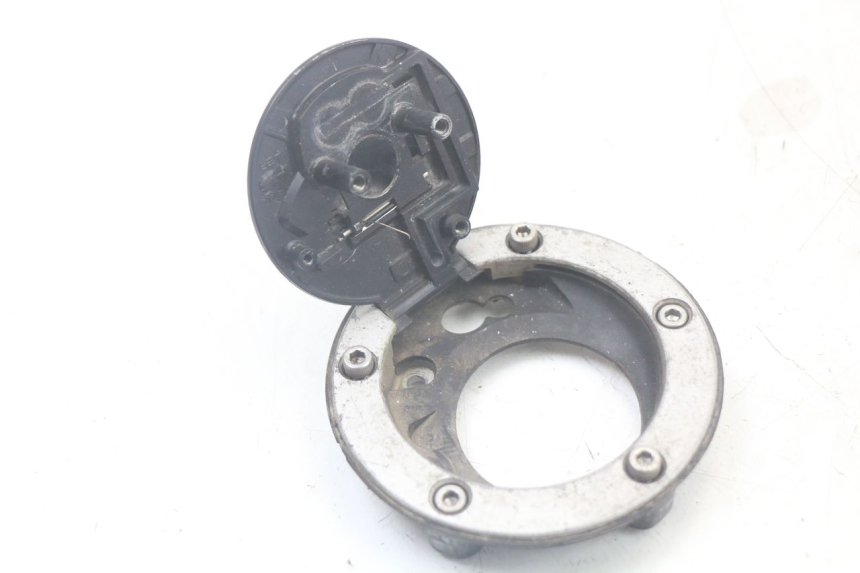 photo de TAPPO SERBATOIO CARBURANTE TRIUMPH SPEED TRIPLE T301 900 (1994 - 1996) - Zoom sullo stato d'uso