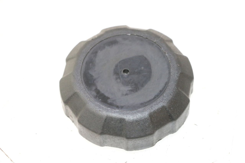photo de TAPPO SERBATOIO CARBURANTE PEUGEOT SPEEDFIGHT 2 AC 50 (2000 - 2009) - Vista principale