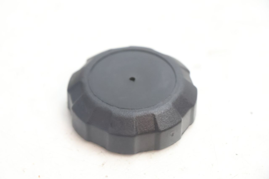 photo de TAPPO SERBATOIO CARBURANTE PEUGEOT SPEEDFIGHT LC 50 (1996 - 2002) - Dettaglio del componente