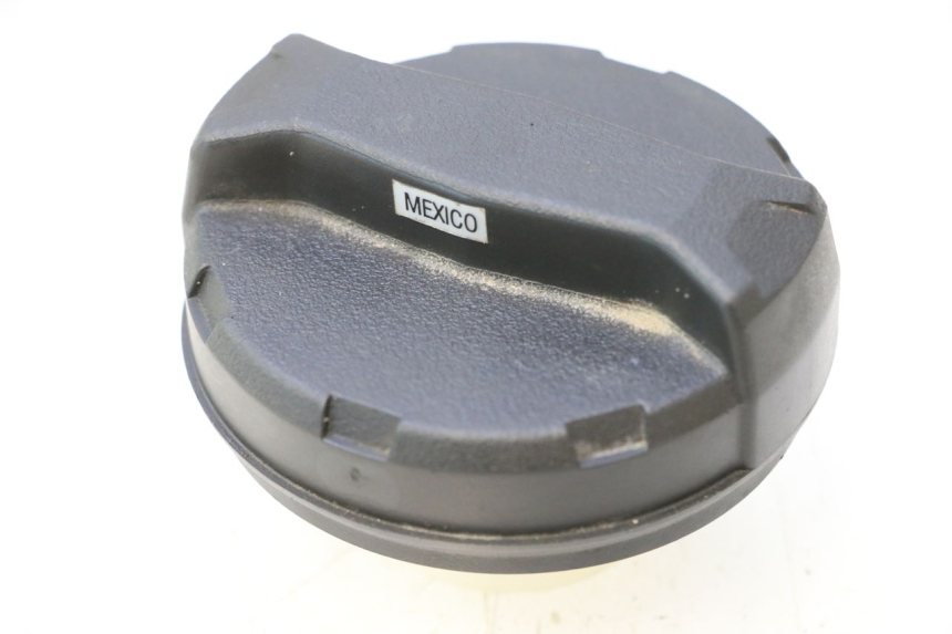 photo de TAPPO SERBATOIO CAN-AM SPYDER RS 1000 (2008 - 2012) - Vista principale