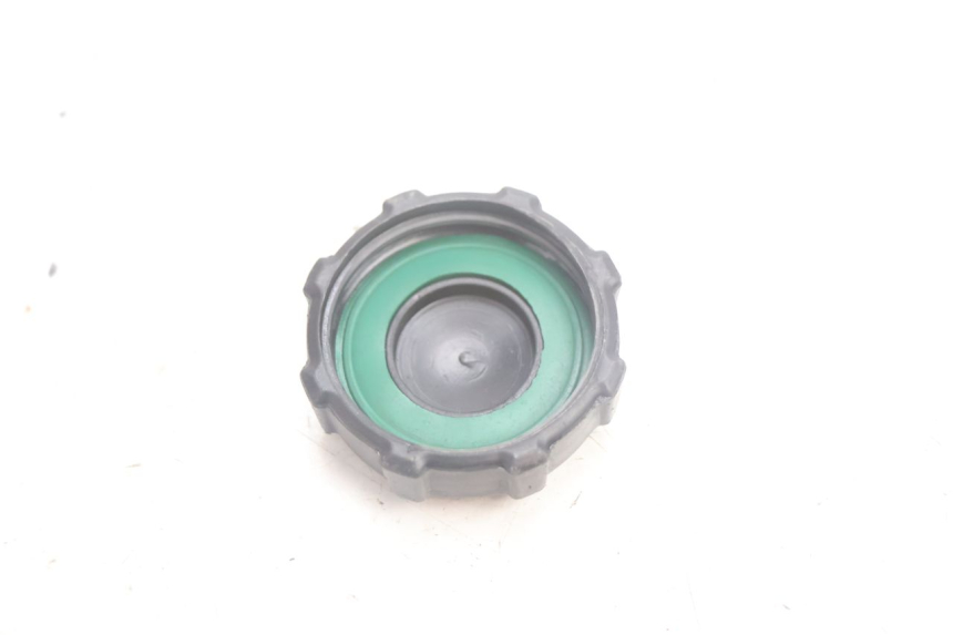photo de TAPPO SERBATOIO CARBURANTE APRILIA SR 2T 50 (2012 - 2017) - Zoom sullo stato d'uso