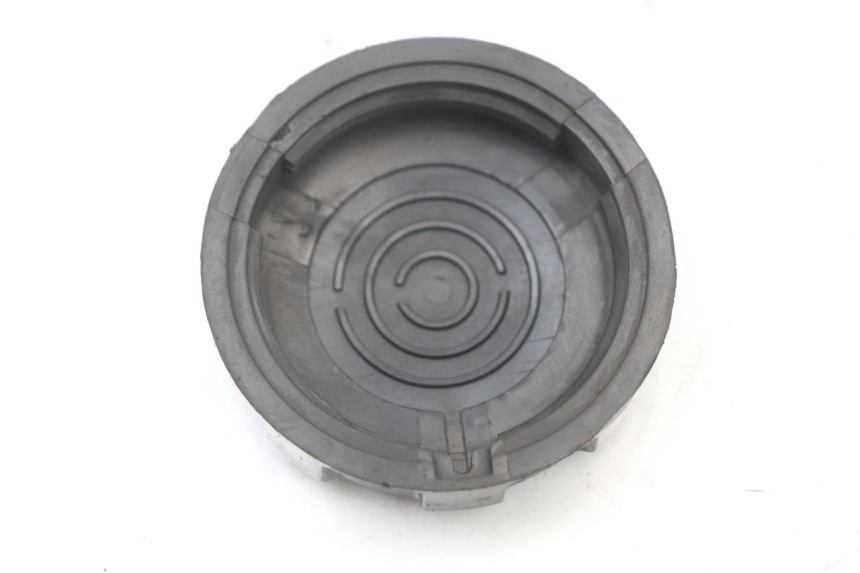 photo de TAPPO SERBATOIO PEUGEOT STREETZONE I 2T 50 (2018 - 2020) - Zoom sullo stato d'uso