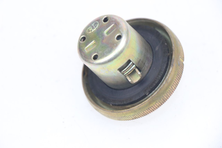 photo de TAPPO SERBATOIO PEUGEOT SUM UP 125 (2008 - 2013) - Vista principale