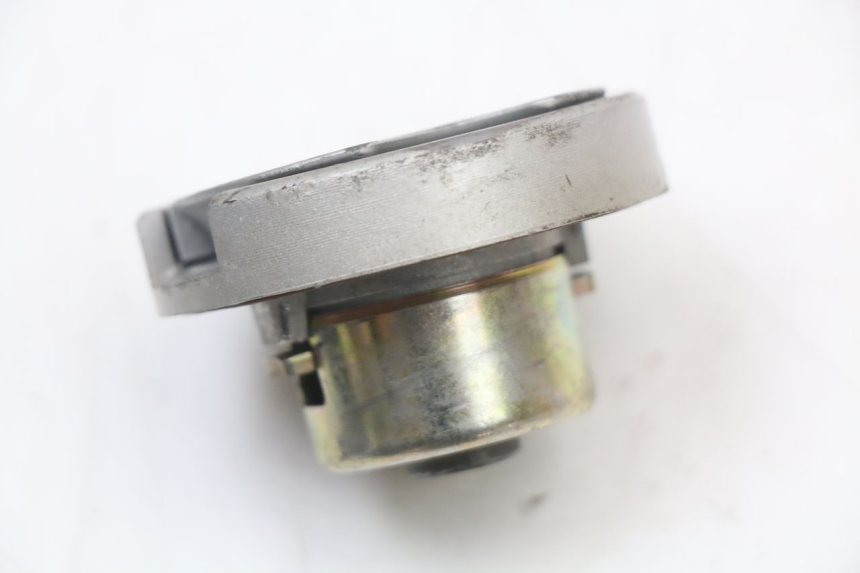 photo de TAPPO SERBATOIO KYMCO SUPER 8 4T 50 (2021 - 2024) - Altra angolazione