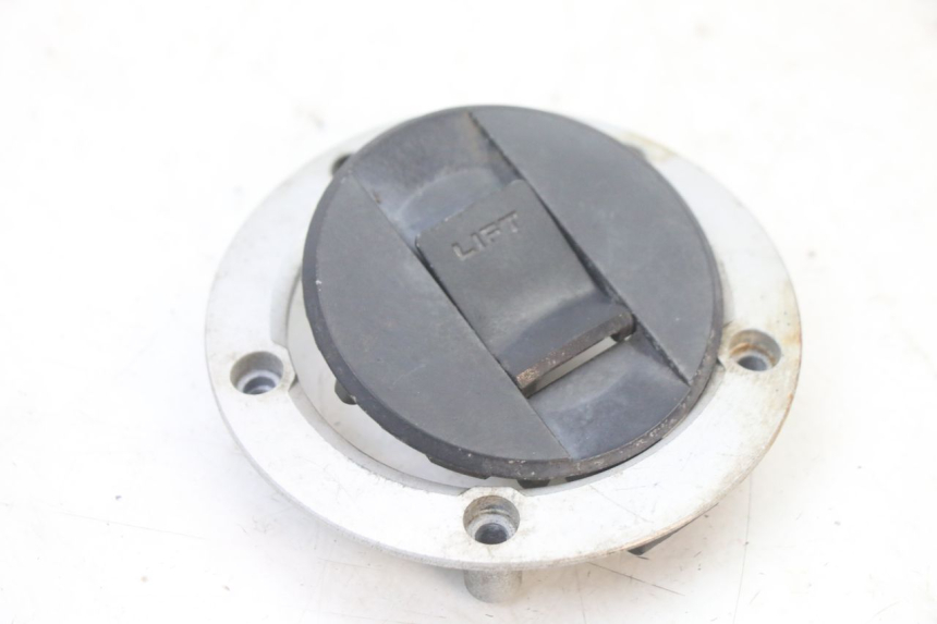 photo de TAPPO SERBATOIO SUZUKI GSX F GSXF 650 (2007 - 2015) - Zoom sullo stato d'uso