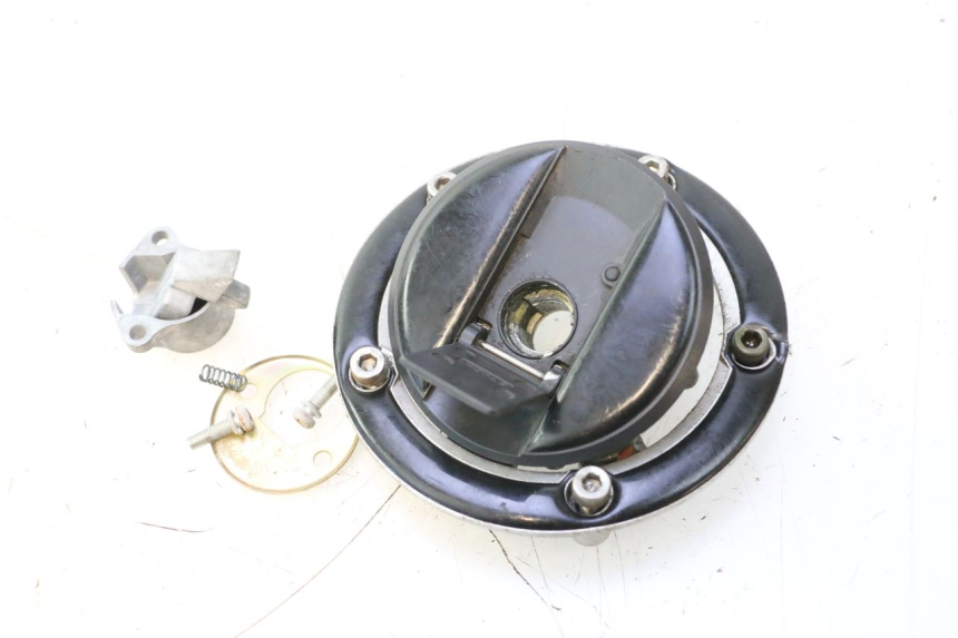 photo de TAPPO SERBATOIO SUZUKI SV S 650 (2003 - 2009) - Vista d'insieme del prodotto