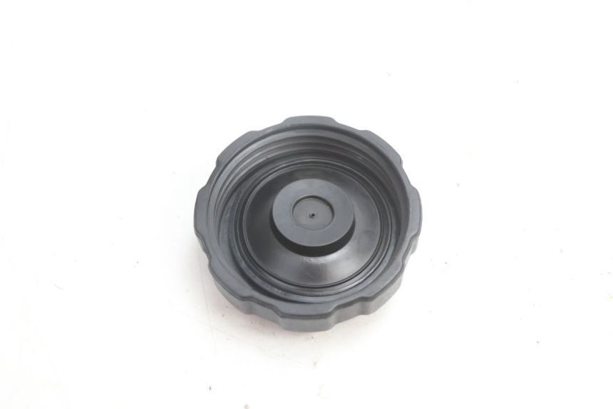 photo de Tappo serbatoio carburante PEUGEOT TREKKER TKR 50 (2005 - 2014) - Zoom sullo stato d'uso