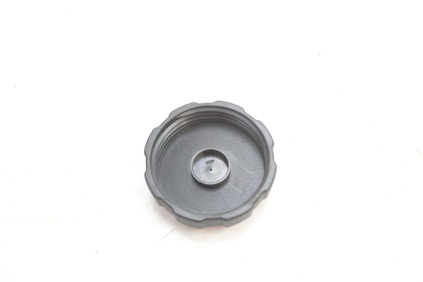 photo de TAPPO SERBATOIO CARBURANTE PEUGEOT TREKKER 50 (1995 - 2004) - Zoom sullo stato d'uso