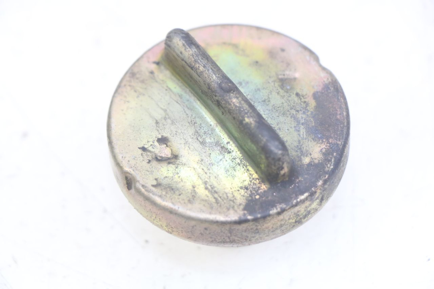 photo de TAPPO SERBATOIO CARBURANTE KYMCO VITALITY 2T 50 (2004 - 2010) - Zoom sullo stato d'uso