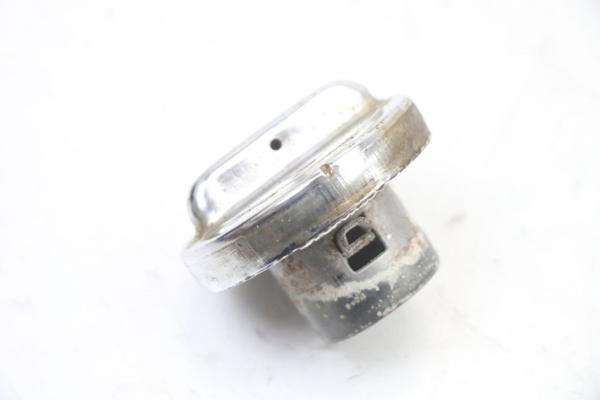 photo de TAPPO SERBATOIO CARBURANTE VONROAD YIBEN 125 (2006 - 2010) - Vista principale